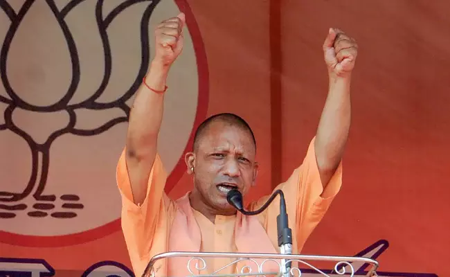 Goons, mafia, Maulanas will sweep Bengal streets if BJP wins: Yogi Adityanath Goons, mafia, Maulanas will sweep Bengal streets if BJP wins: Yogi Adityanath