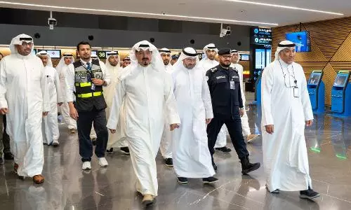Kuwait PM inspects airport readiness for reopening