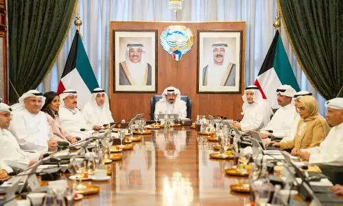 Kuwait Cabinet expresses solidarity with UAE, reviews regional security developments