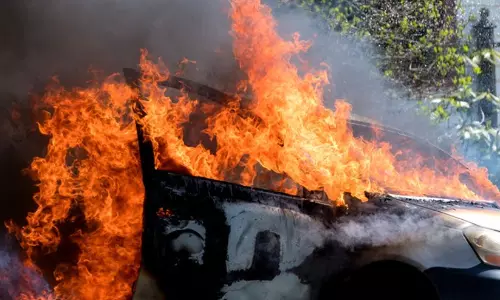 Running car catches fire on Expressway in Rajasthan; 5 burnt alive