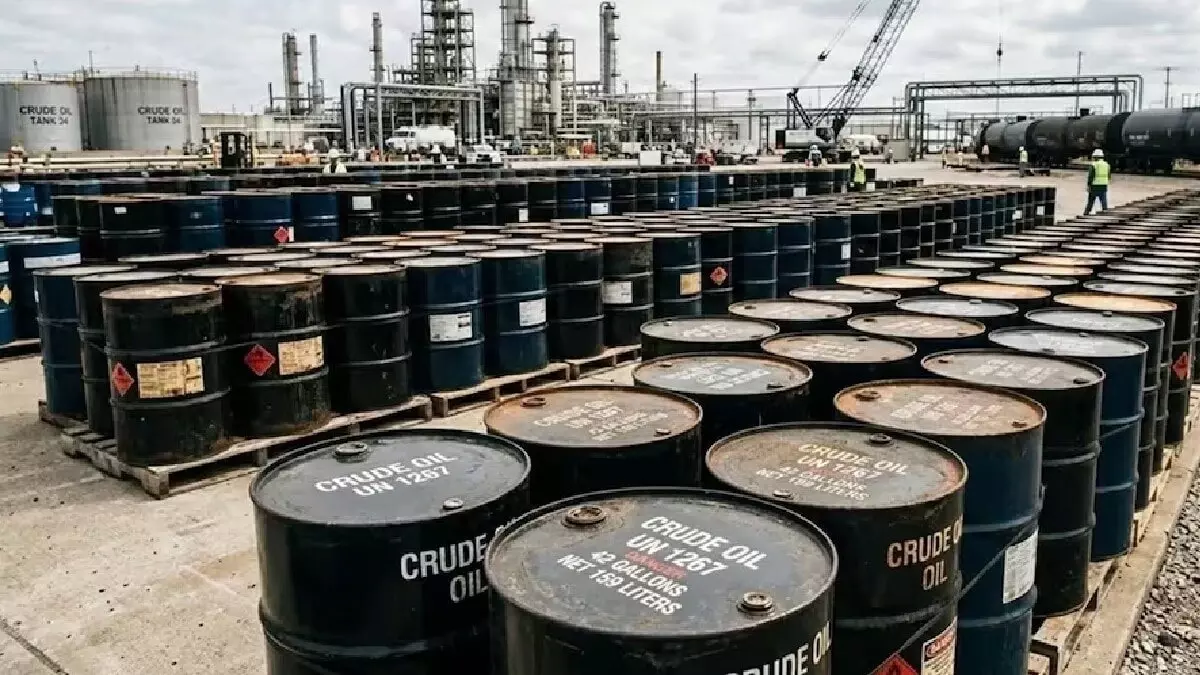 India has 60-day crude oil, gas stocks; 45 days of LPG: Centre India has 60-day crude oil, gas stocks; 45 days of LPG: Centre