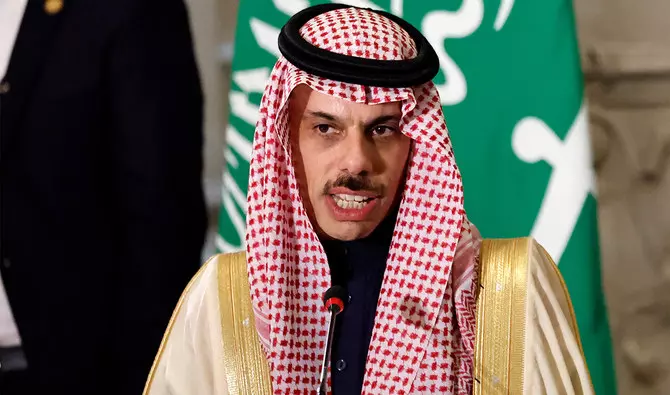 Saudi foreign minister holds talks with Iran, Pakistan on regional tensions Saudi foreign minister holds talks with Iran, Pakistan on regional tensions