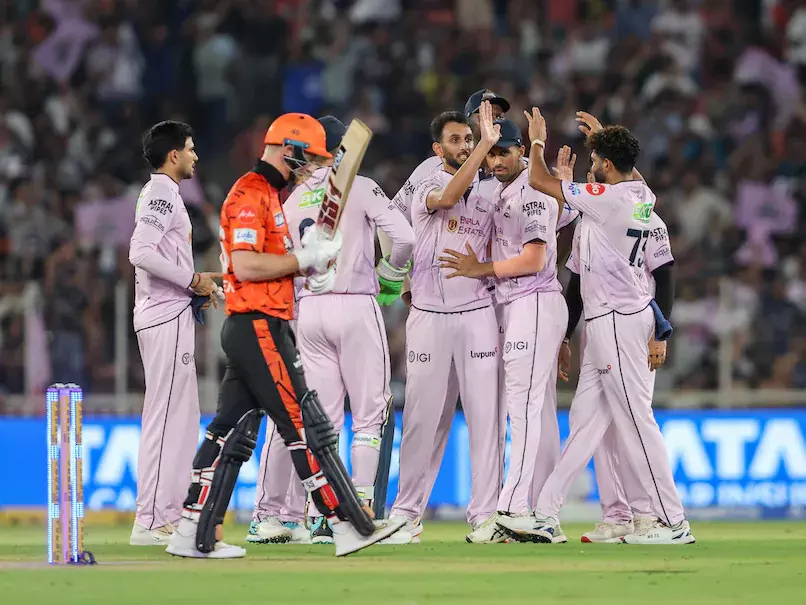 Gujarat Titans crush SRH by 82 runs, go top of IPL points table Gujarat Titans crush SRH by 82 runs, go top of IPL points table