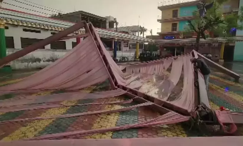 Heavy rains, storm, lightning strike batter Uttar Pradesh; 56 killed Heavy rains, storm, lightning strike batter Uttar Pradesh; 56 killed