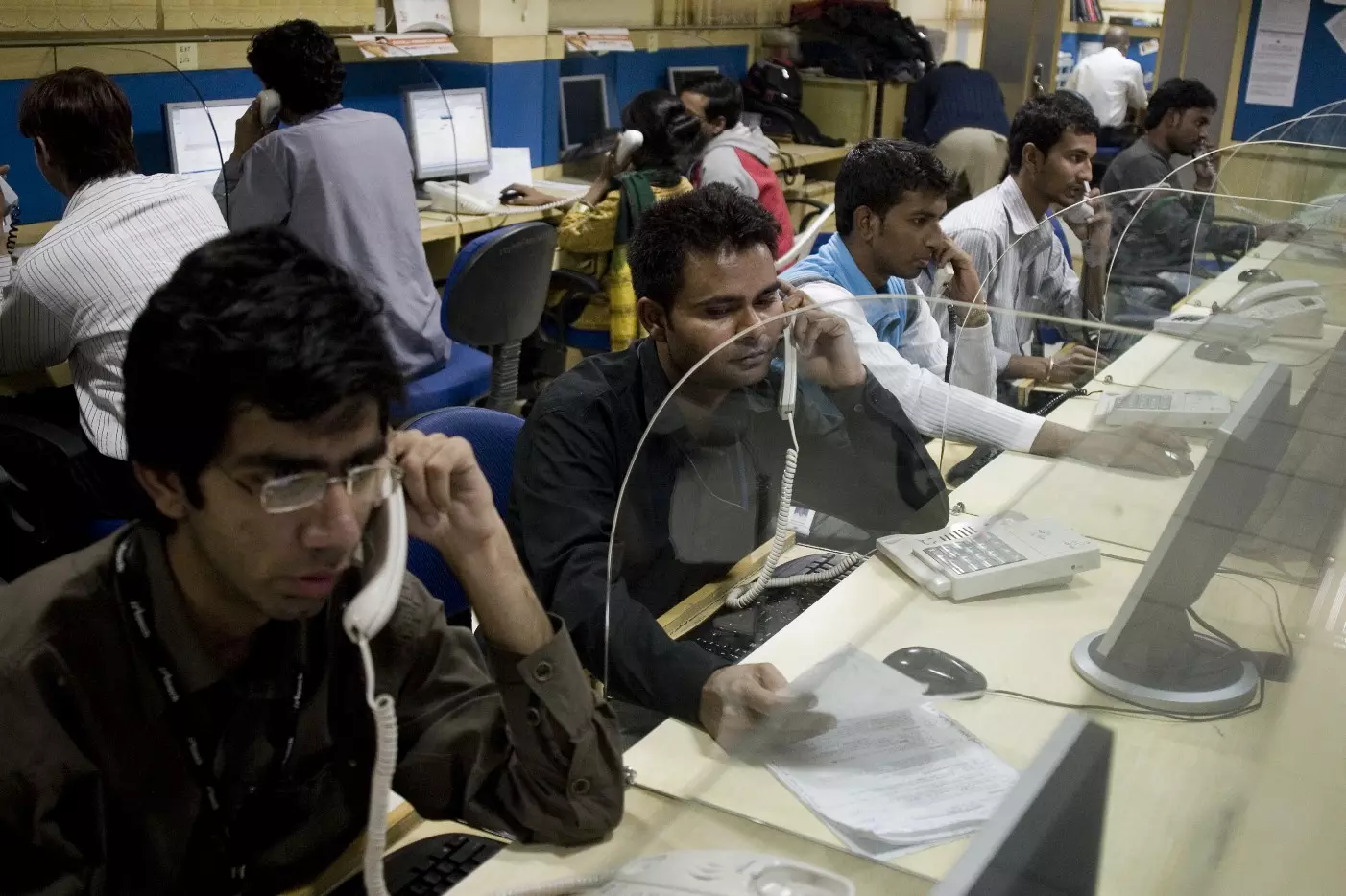 FBI busts India-based call centre in multi-million-dollar fraud case FBI busts India-based call centre in multi-million-dollar fraud case