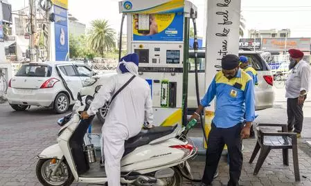 Fuel costs climb again: Petrol up Rs 0.87, diesel Rs 0.91 nationwide Fuel costs climb again: Petrol up Rs 0.87, diesel Rs 0.91 nationwide