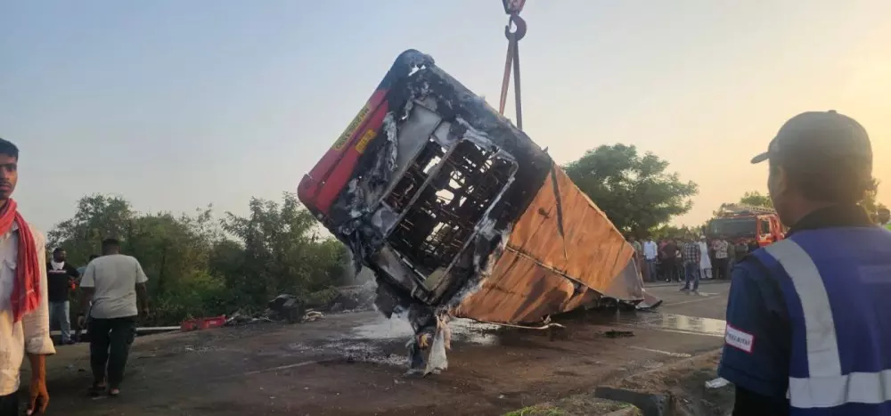 Gujarat: 7 killed, 15 injured as two ST buses, tractor collide in Surat Gujarat: 7 killed, 15 injured as two ST buses, tractor collide in Surat