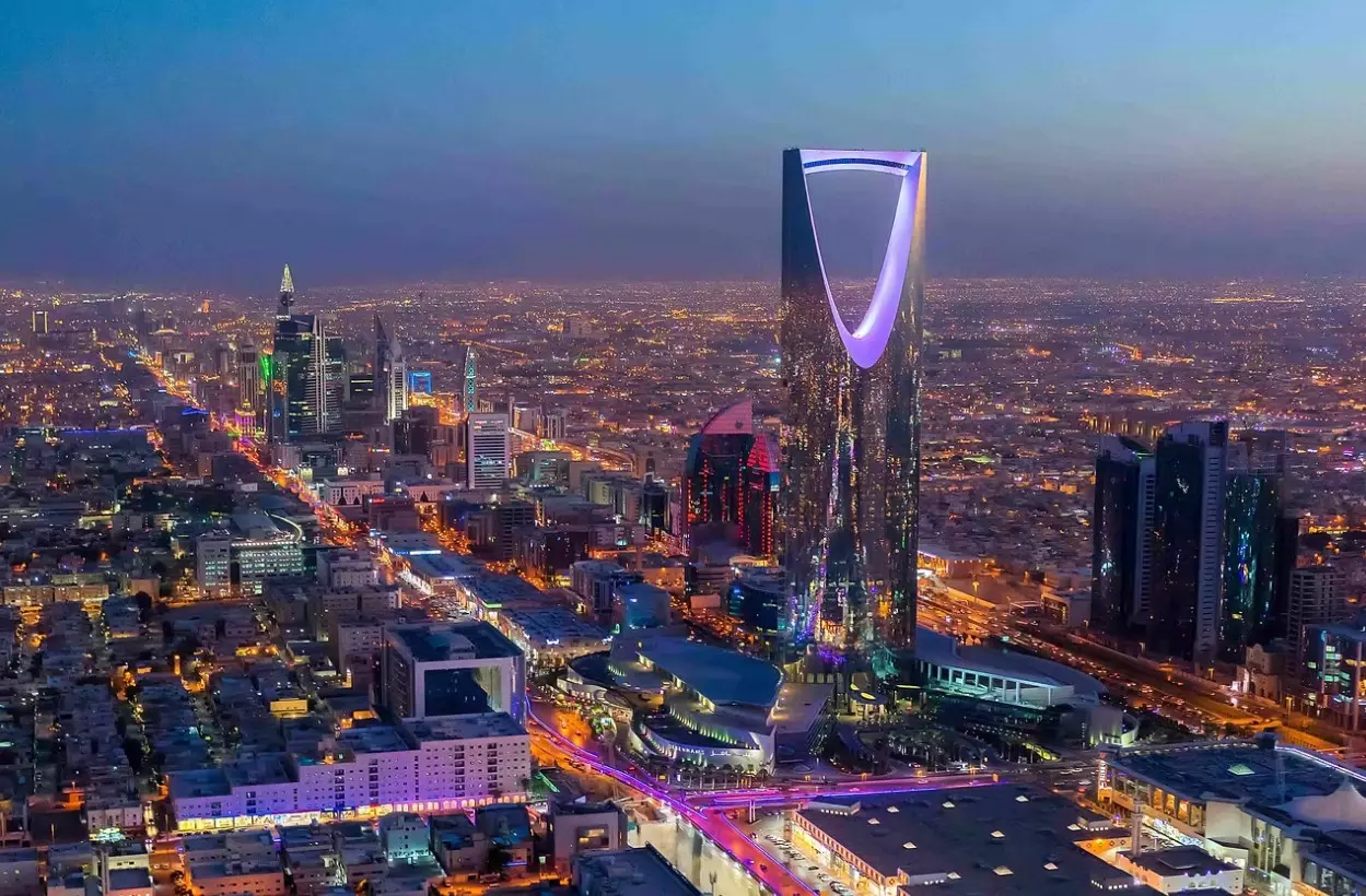 Riyadh introduces flexible work hours at 50 government entities Riyadh introduces flexible work hours at 50 government entities