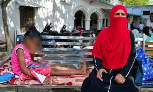 Refused to pay bribe: Uttar Pradesh doc breaks girl’s leg again