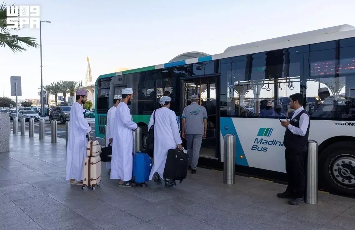 Madinah’s Route 400 offers 24-hour link between airport and Prophet’s Mosque Madinah’s Route 400 offers 24-hour link between airport and Prophet’s Mosque