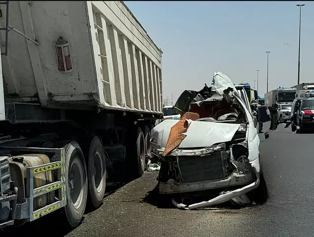 Seven killed, nine injured in Dubai road crash involving minibus and truck Seven killed, nine injured in Dubai road crash involving minibus and truck