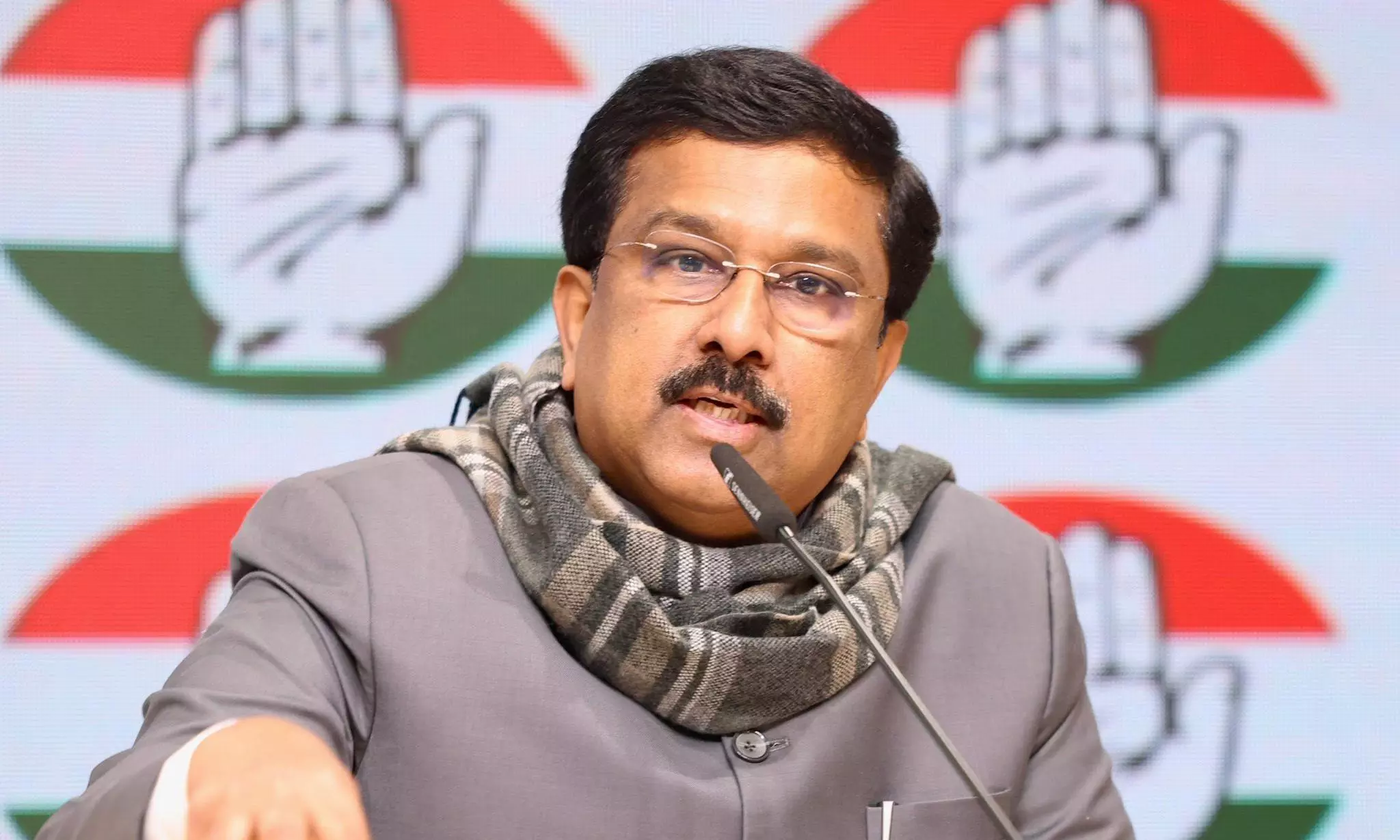 Congress MP condemns proposed expulsion of Assam students Congress MP condemns proposed expulsion of Assam students