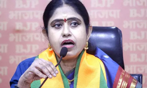 Former TN MLA Vijayadharani joins TVK after quitting BJP Former TN MLA Vijayadharani joins TVK after quitting BJP