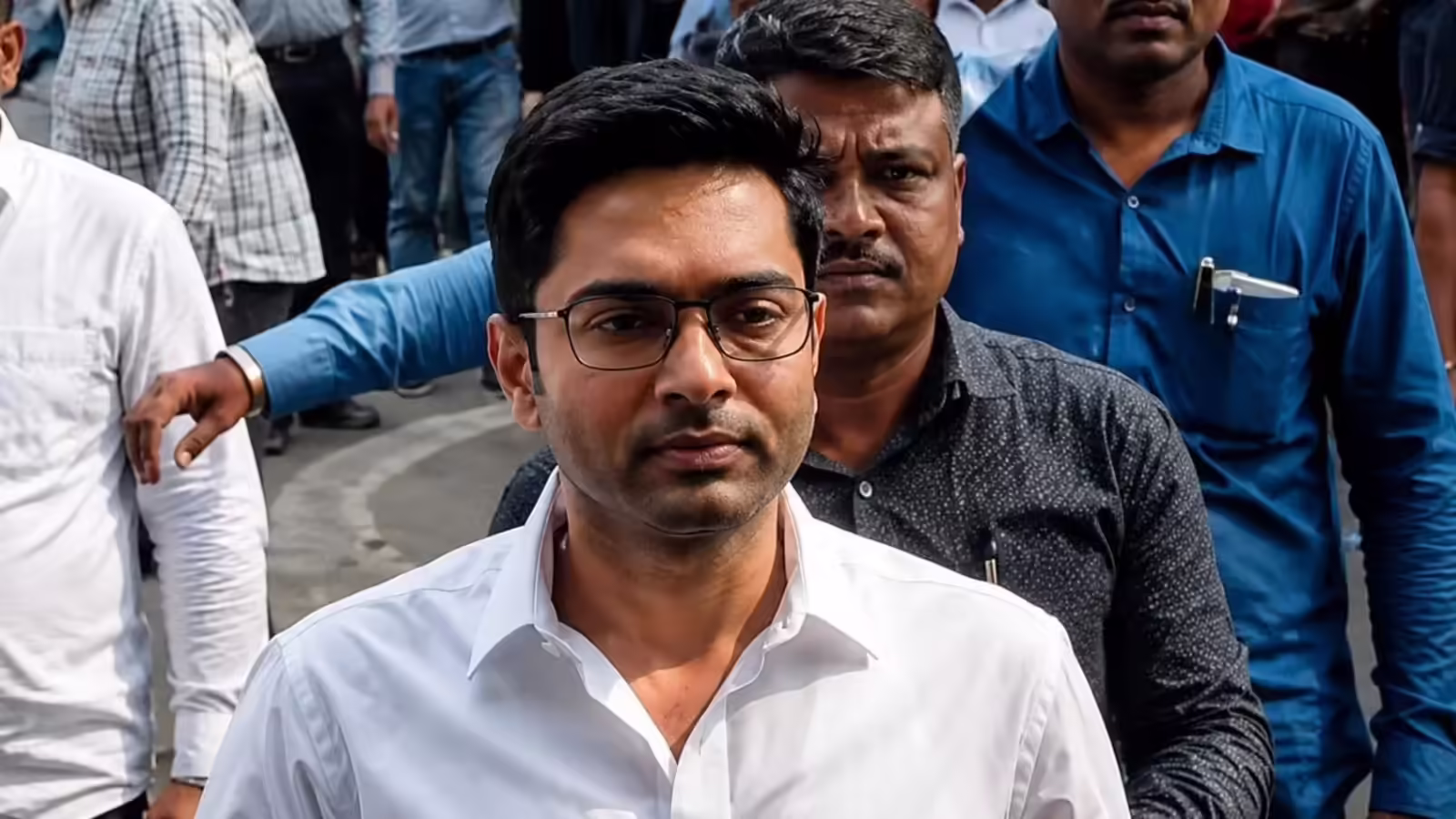 Abhishek Banerjee appears before ED for questioning in school job scam Abhishek Banerjee appears before ED for questioning in school job scam