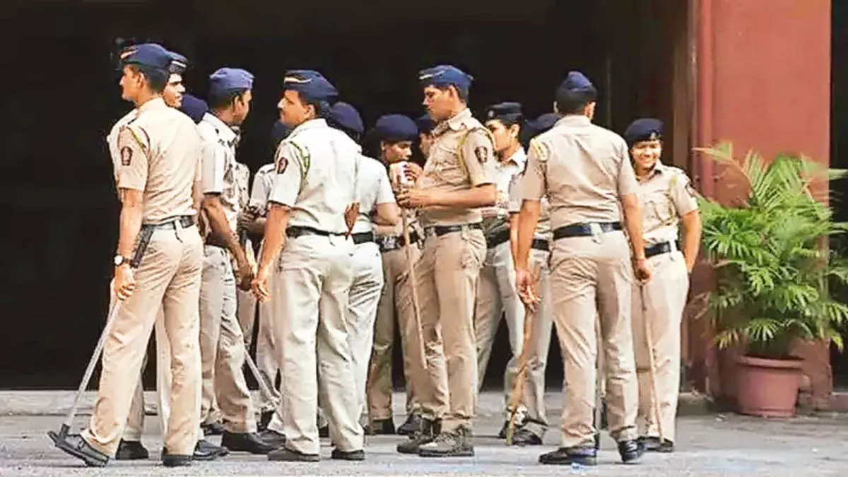 Three Bihar cops suspended after viral encounter video sparks probe Three Bihar cops suspended after viral encounter video sparks probe