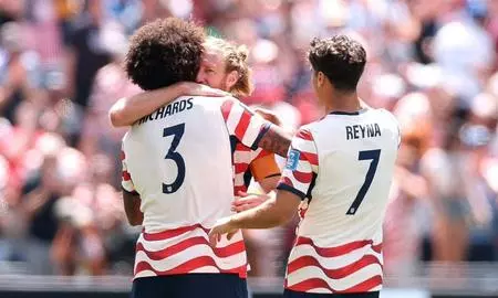FIFA WC: US beats Australia 2-0; enters round of 32 FIFA WC: US beats Australia 2-0; enters round of 32