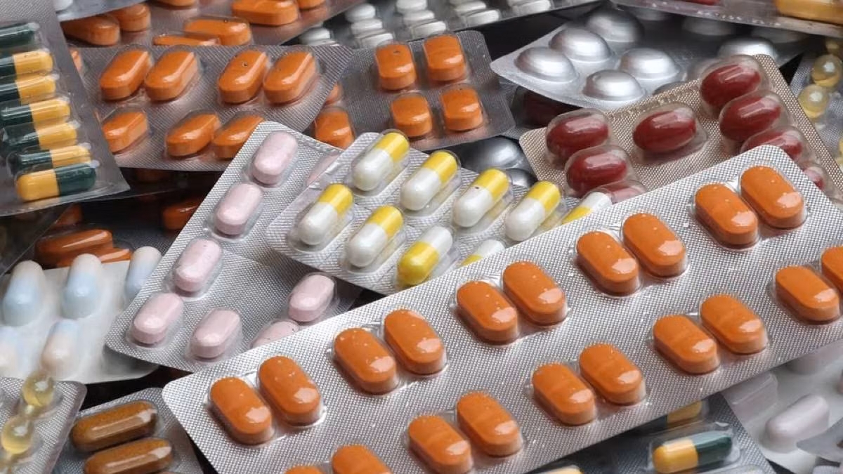 Centre bans 16 fixed dose combination drugs over safety concerns Centre bans 16 fixed dose combination drugs over safety concerns