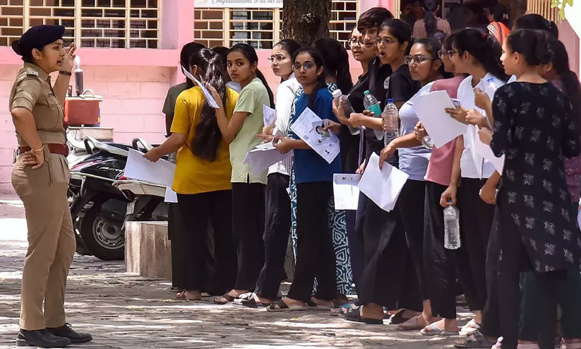 3 student deaths in 4 days: Fresh anti-NEET protests up in Tamil Nadu 3 student deaths in 4 days: Fresh anti-NEET protests up in Tamil Nadu