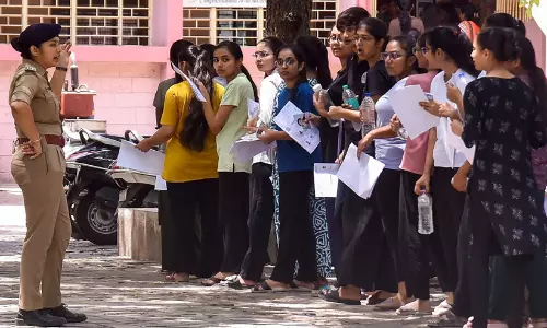 3 student deaths in 4 days: Fresh anti-NEET protests up in Tamil Nadu 3 student deaths in 4 days: Fresh anti-NEET protests up in Tamil Nadu