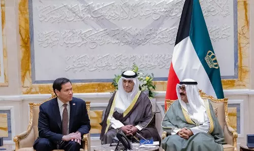 Kuwait Amir discusses Middle East developments with US Secretary of State