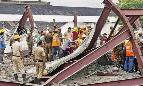 Kolkata warehouse collapse: Death toll reaches 9, 5 held; SIT begins probe