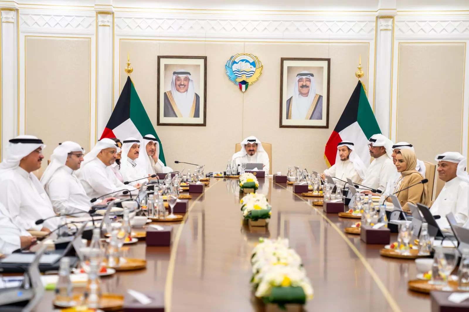 Kuwait Cabinet puts armed forces on high alert, freezes unapproved consulting deals Kuwait Cabinet puts armed forces on high alert, freezes unapproved consulting deals