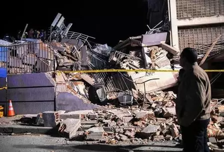 Venezuela quake toll rises to 2,295; thousands injured and displaced Venezuela quake toll rises to 2,295; thousands injured and displaced
