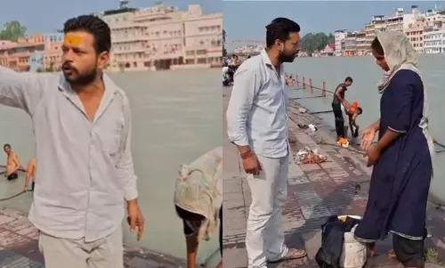 Muslim woman harassed by Hindutva worker over washing clothes in Ganga Muslim woman harassed by Hindutva worker over washing clothes in Ganga