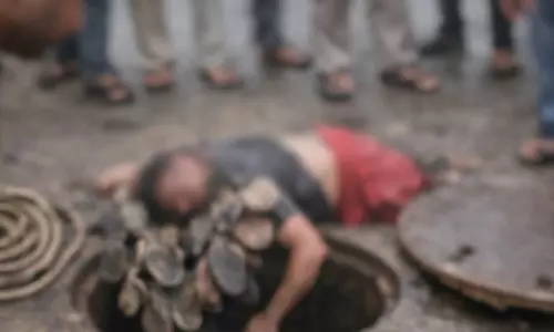 Mumbai manhole death: BMC suspends 4 officials, orders inquiry