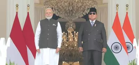 PM Modi begins Indonesia visit, accorded grand ceremonial welcome PM Modi begins Indonesia visit, accorded grand ceremonial welcome