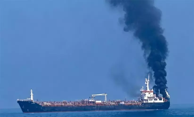 Escalation in Hormuz: Iran missiles hit commercial vessels Escalation in Hormuz: Iran missiles hit commercial vessels