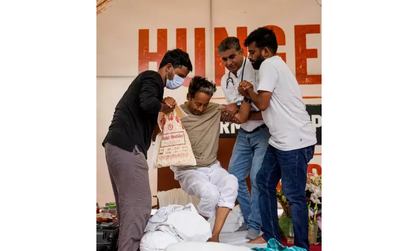 Sonam Wangchuk enters day 20 of hunger strike; doctors warn of organ risk Sonam Wangchuk enters day 20 of hunger strike; doctors warn of organ risk