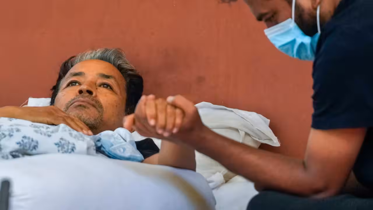 Safdarjung Hospital reports dehydration, rising ketones in Sonam Wangchuk Safdarjung Hospital reports dehydration, rising ketones in Sonam Wangchuk