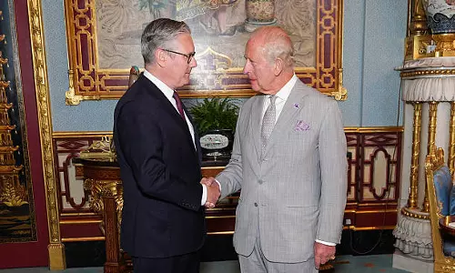 Starmer steps down, tenders resignation to King Charles III Starmer steps down, tenders resignation to King Charles III