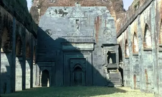 BJP eyes another mosque: Hindutva group plans Shiva Lingam outside 14th-century Adina Mosque BJP eyes another mosque: Hindutva group plans Shiva Lingam outside 14th-century Adina Mosque