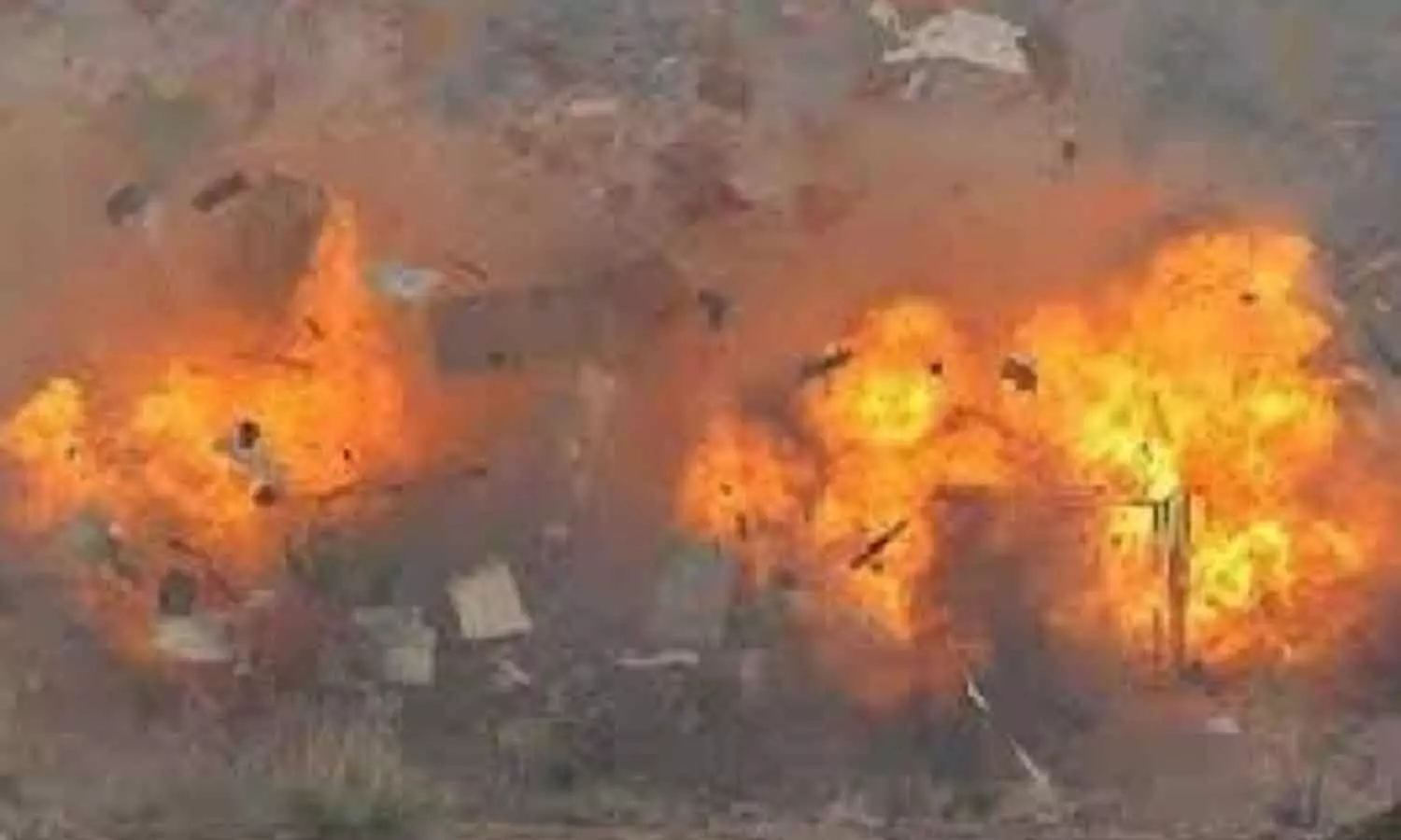 3 killed, several injured in blast at illegal firecracker godown in TN 3 killed, several injured in blast at illegal firecracker godown in TN