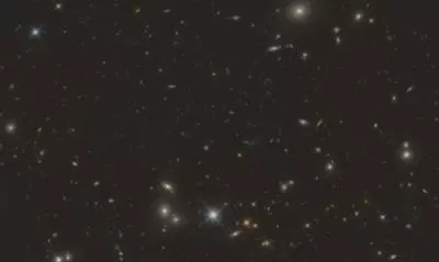 Faint stellar stream beyond Milky Way discovered by NASAs Hubble Telescope Faint stellar stream beyond Milky Way discovered by NASAs Hubble Telescope