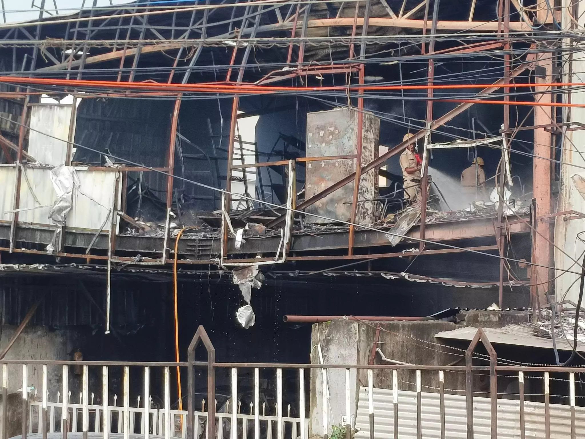 Fire at Kolkata showroom, 22 cars gutted; no casualties reported Fire at Kolkata showroom, 22 cars gutted; no casualties reported