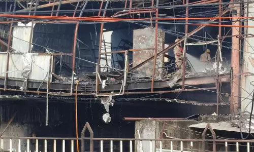 Fire at Kolkata showroom, 22 cars gutted; no casualties reported