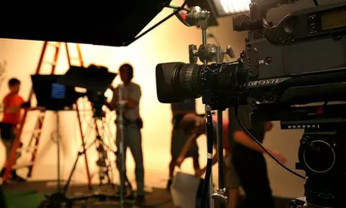 Kerala cinema to get industry status by October 10, says Minister