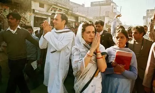 Sonia Gandhi refuses to bow, Congress takes aim at Penguin over RSS, Modi and China Sonia Gandhi refuses to bow, Congress takes aim at Penguin over RSS, Modi and China