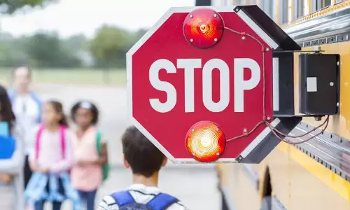 Abu Dhabi: AED1,000 fine,10 black points for ignoring school bus stop signs