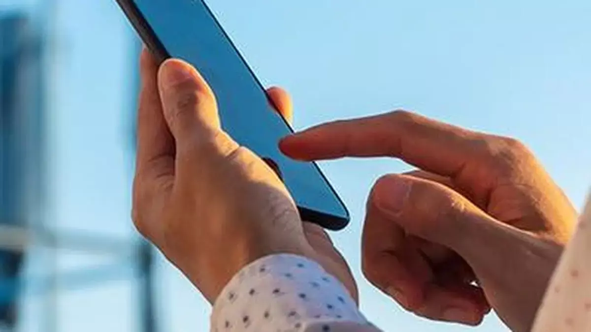 Tampering with mobile IMEI can mean 3-yr jail, Rs 50 lakh fine: DoT