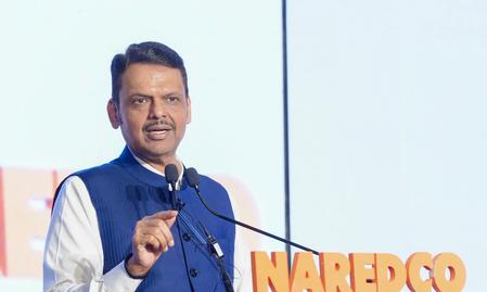 Mumbai to be slum-free in 10 years, says Fadnavis