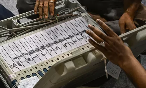 Gujarat parties got Rs 1,700 Cr donations, more than 5 national parties: BBC Gujarat parties got Rs 1,700 Cr donations, more than 5 national parties: BBC