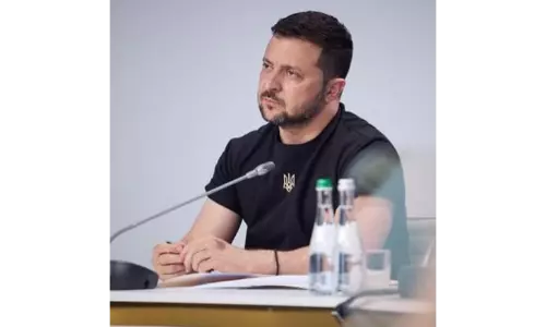 Zelensky offers ceasefire on strikes against Moscow during talks Zelensky offers ceasefire on strikes against Moscow during talks