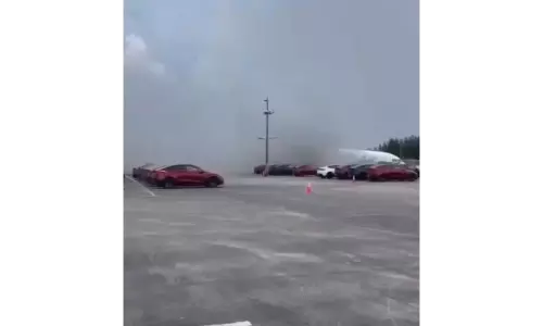 Amazon cargo jet overrun at Miami airport kills five Amazon cargo jet overrun at Miami airport kills five