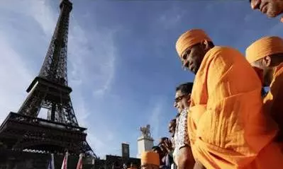 Eiffel Tower reopens after strike over restricting women staff during Hindu delegations visit Eiffel Tower reopens after strike over restricting women staff during Hindu delegations visit
