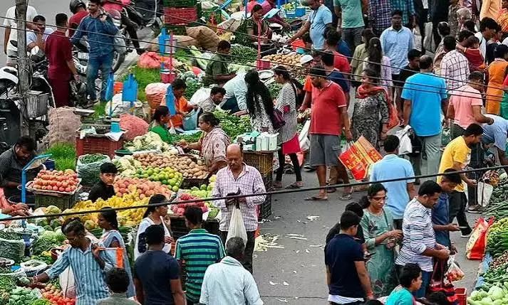Food, fuel prices: India’s wholesale, retail inflations hit 9.9%, 4.8% Food, fuel prices: India’s wholesale, retail inflations hit 9.9%, 4.8%