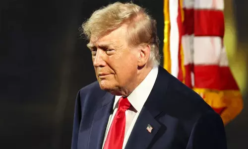 US Supreme Court deals Trump blow; blocks mail ballot curbs for now